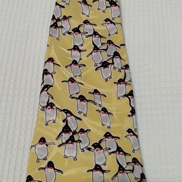 Men's Bench Mark Tie - Picture 3 of 6